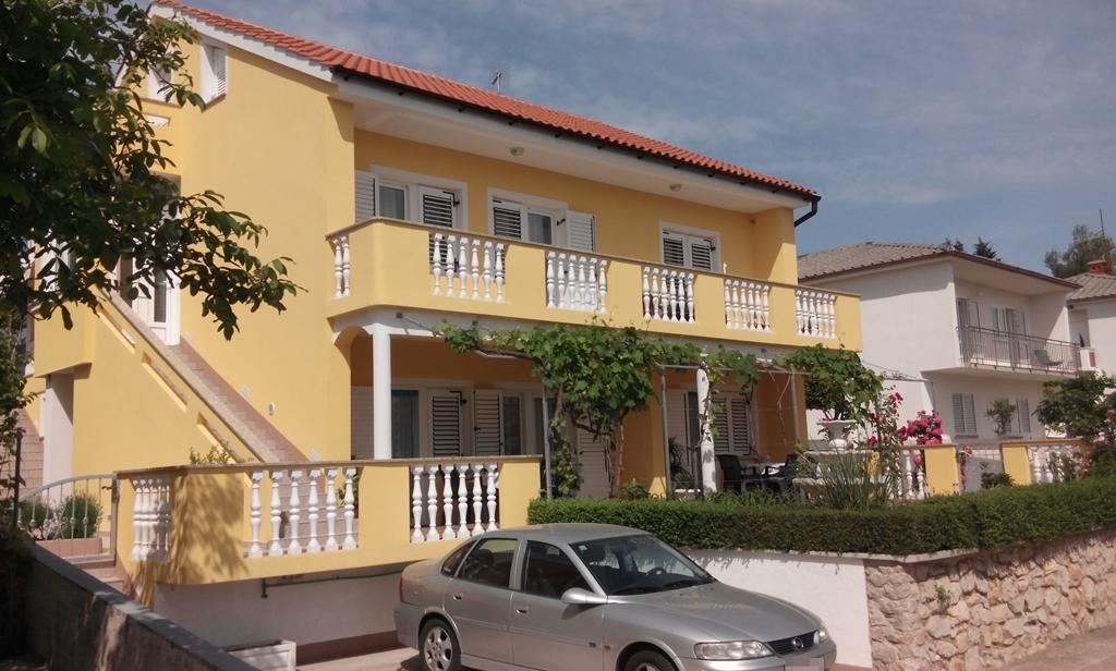 Apartment And Room Hudoletnjak Šilo Cameră foto